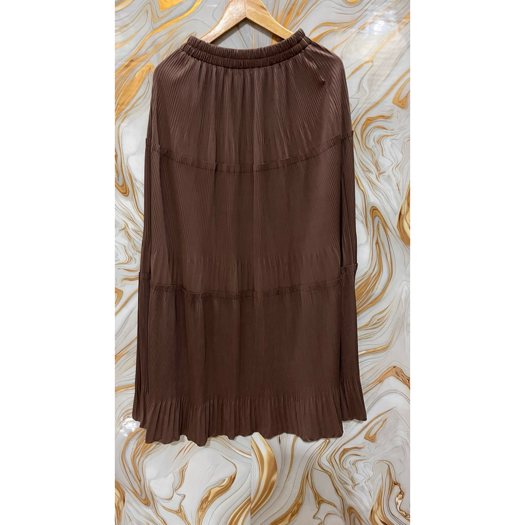 rok warna coklat