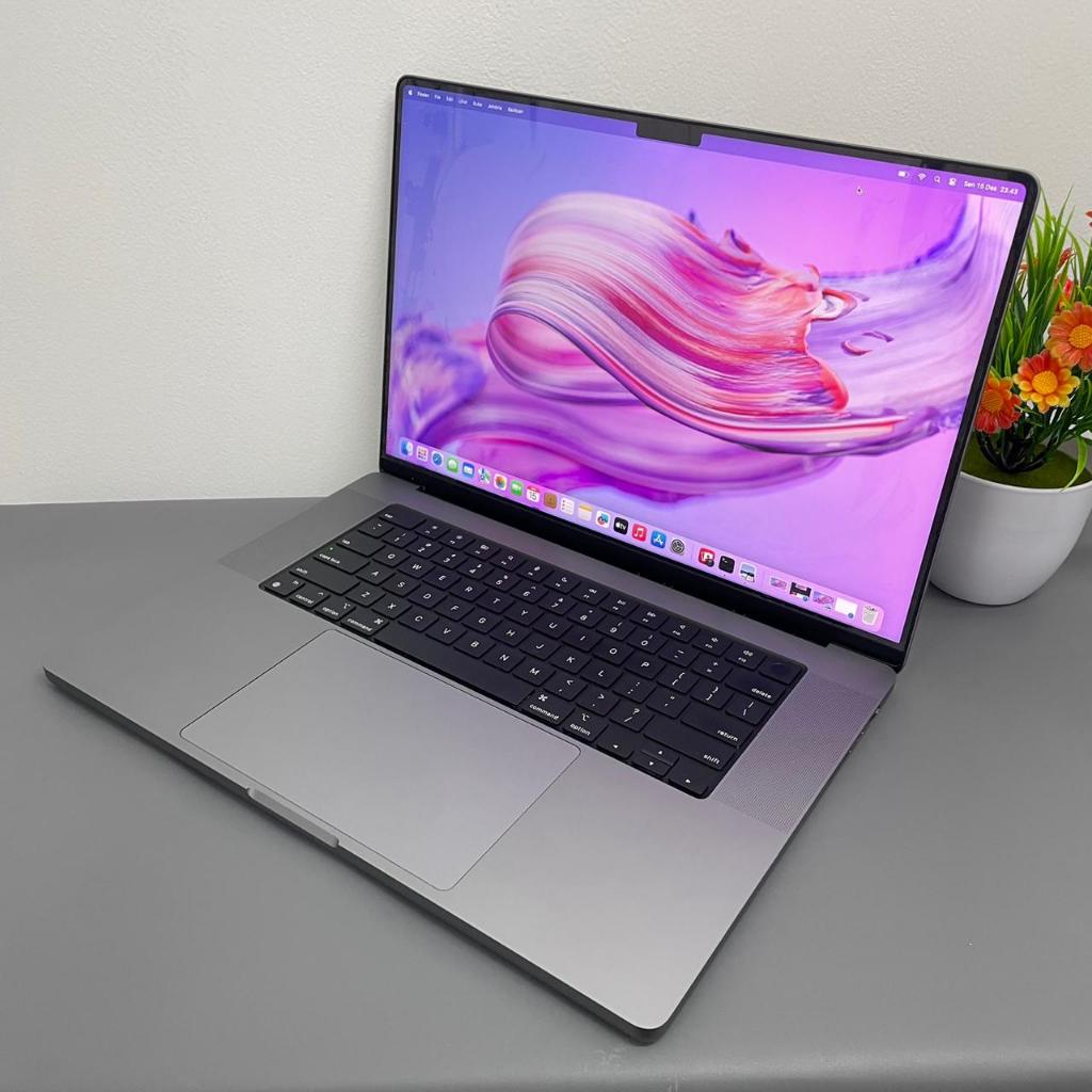 Macbook pro M1 2021 16" retina Ram 16/32 SSD 512 GB second ori mulus