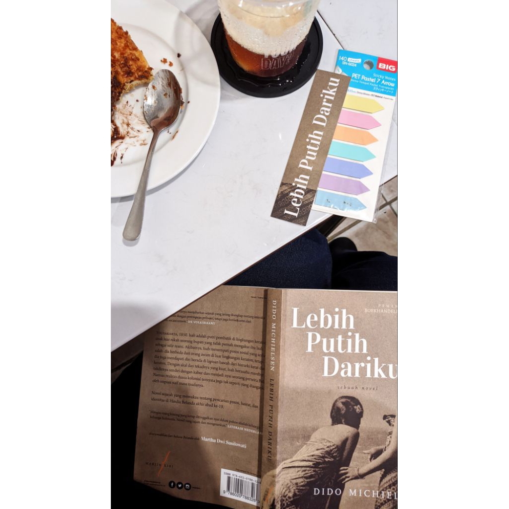 Preloved Buku Lebih Putih Dariku (Ori)