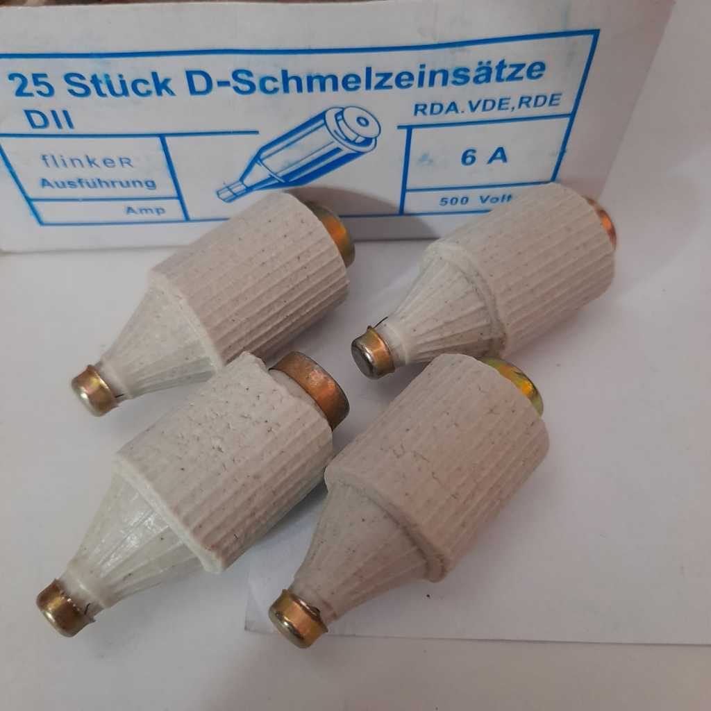 SEKRING BATU BRITMAX 6A / 10A FUSE LISTRIK RUMAH SEKERING BATU SIKRING BATU KERAMIK RUMAH 10 AMPERE