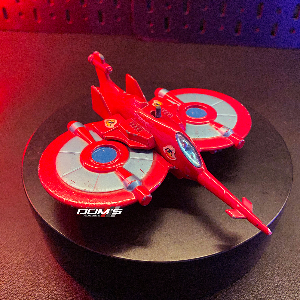 PESAWAT ULTRAMAN MACKY NO. 2 - TAKATOKU - ULTRAMAN LEO