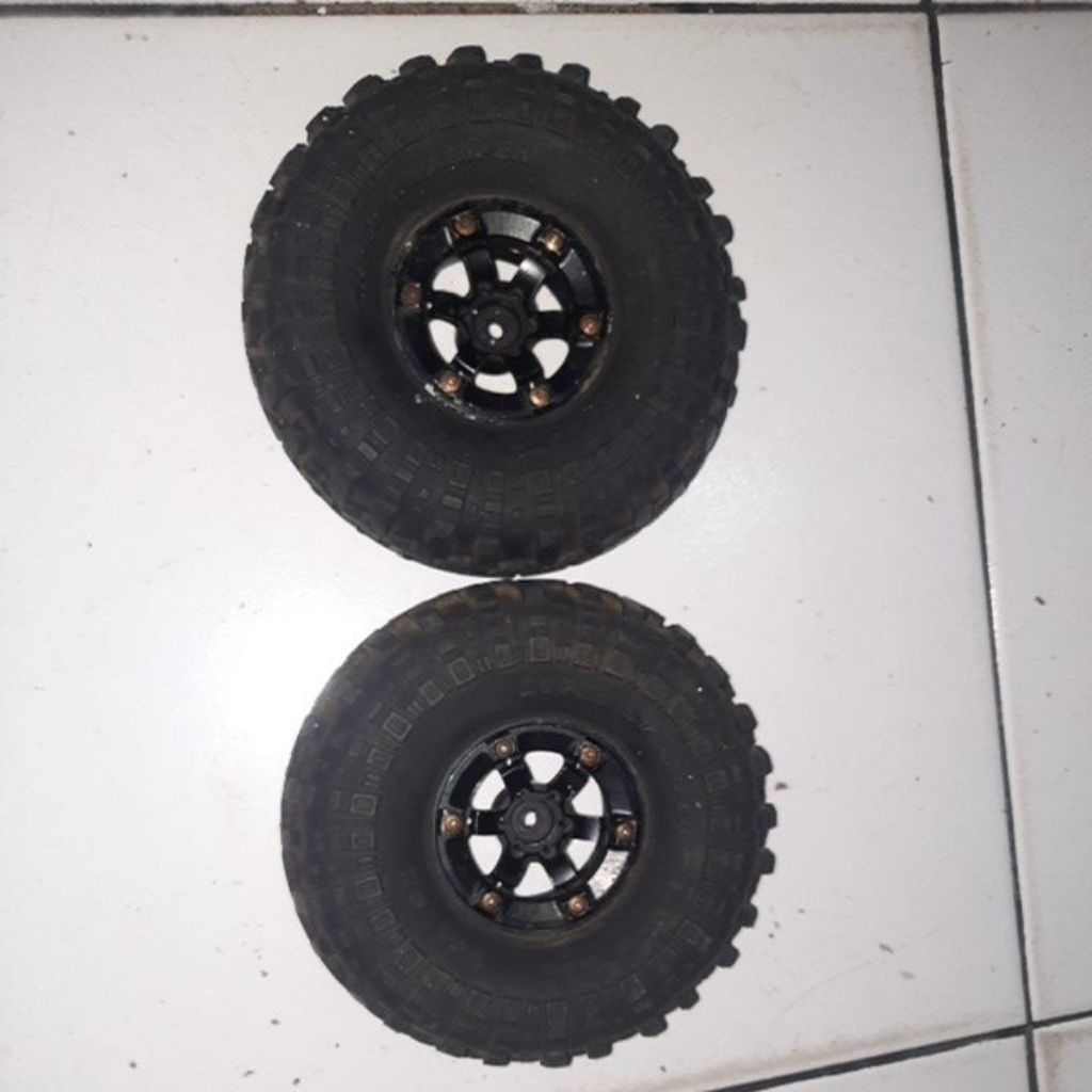 ban rc adventure 1 10 120mm velg beadlcok 1.9 2pcs