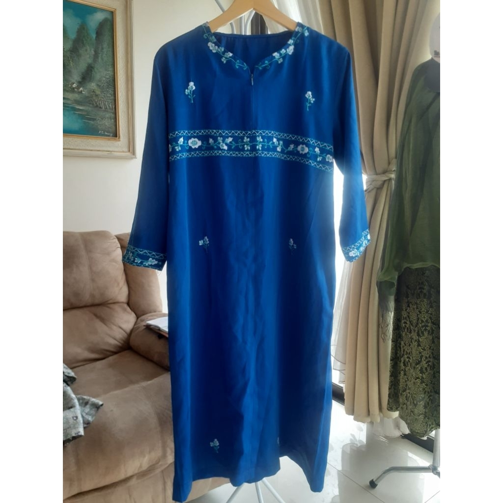 Baju Gamis Wanita Motif Bordir Preloved Second Branded ( LD 110 P 115 )