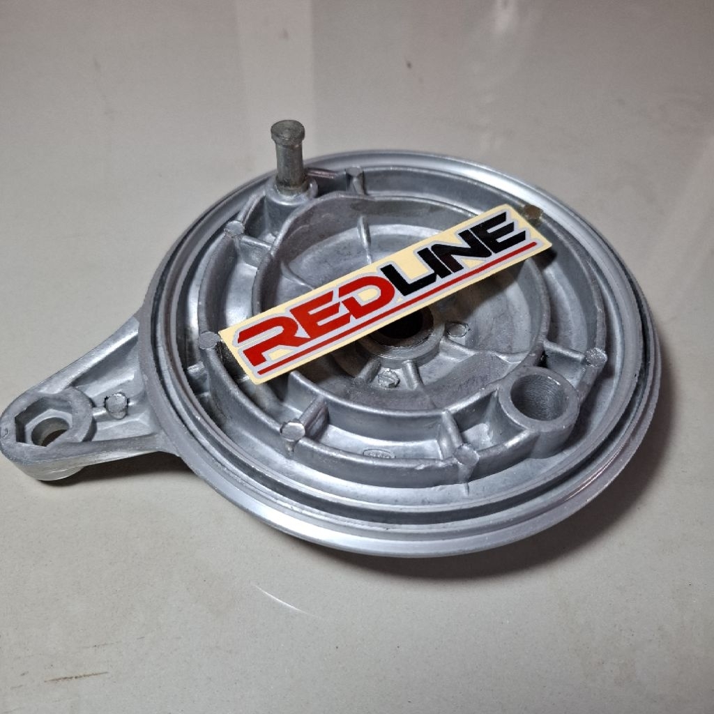 REDLINE- DUDUKAN PANEL TROMOL REM BELAKANG RGR 150 THUNDER 125 WARNA SILVER REDLINE SPAREPART