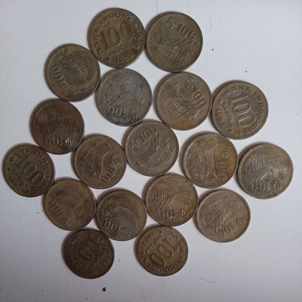 Koin Tebal Seratus Rupiah Rumah Gadang