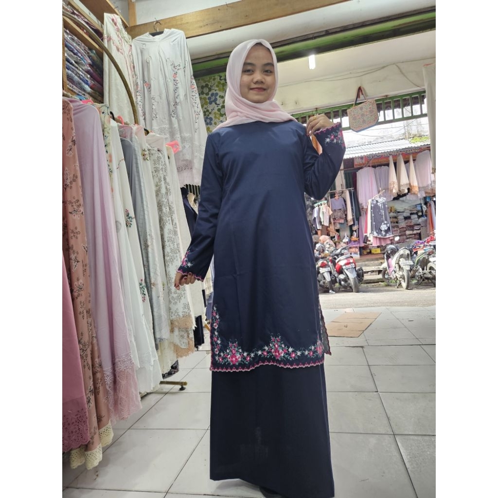 Setelan Baju Kurung Bordir
