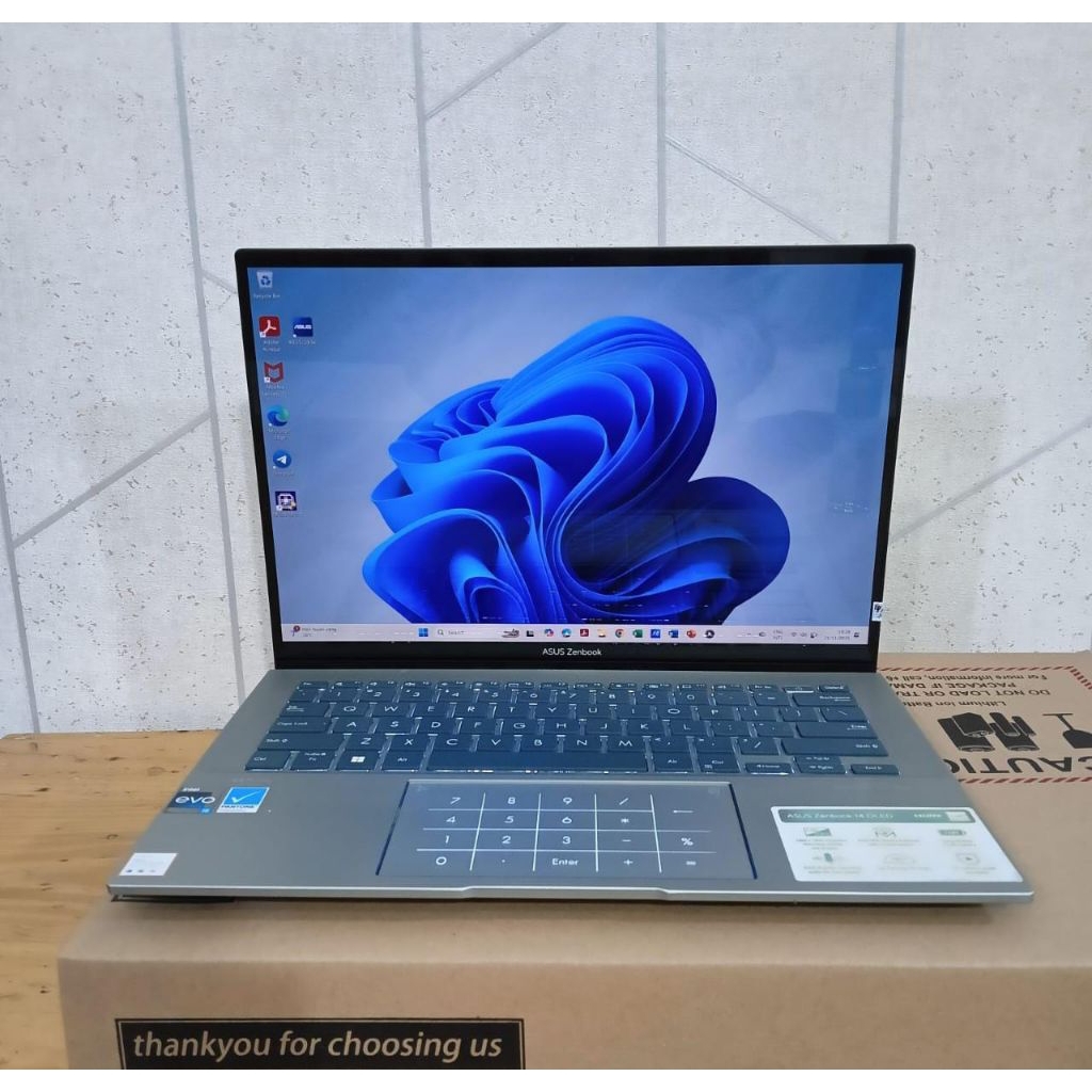 ASUS ZenBook 14 OLED - UX3402ZA, Intel Core i5-1240P