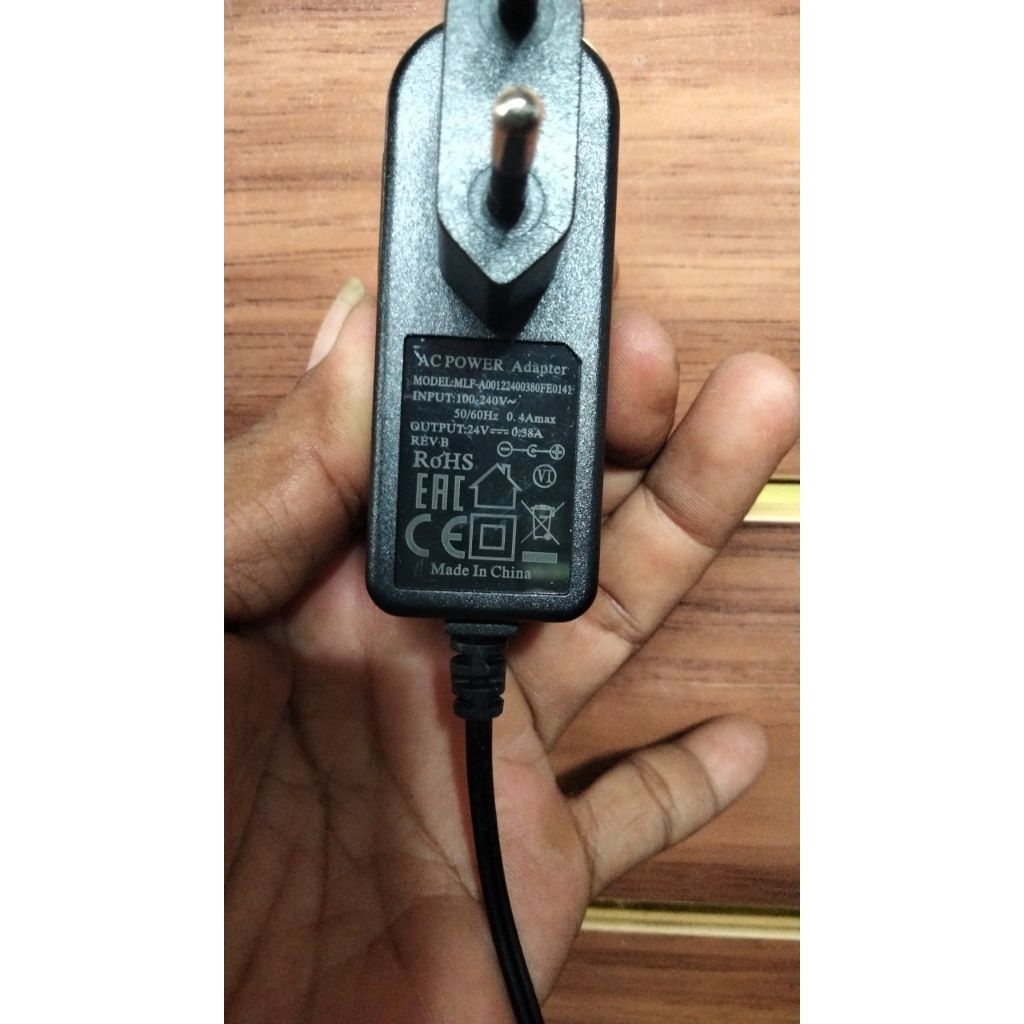 Mikrotik Adaptor Original 24 V, 0,38 A