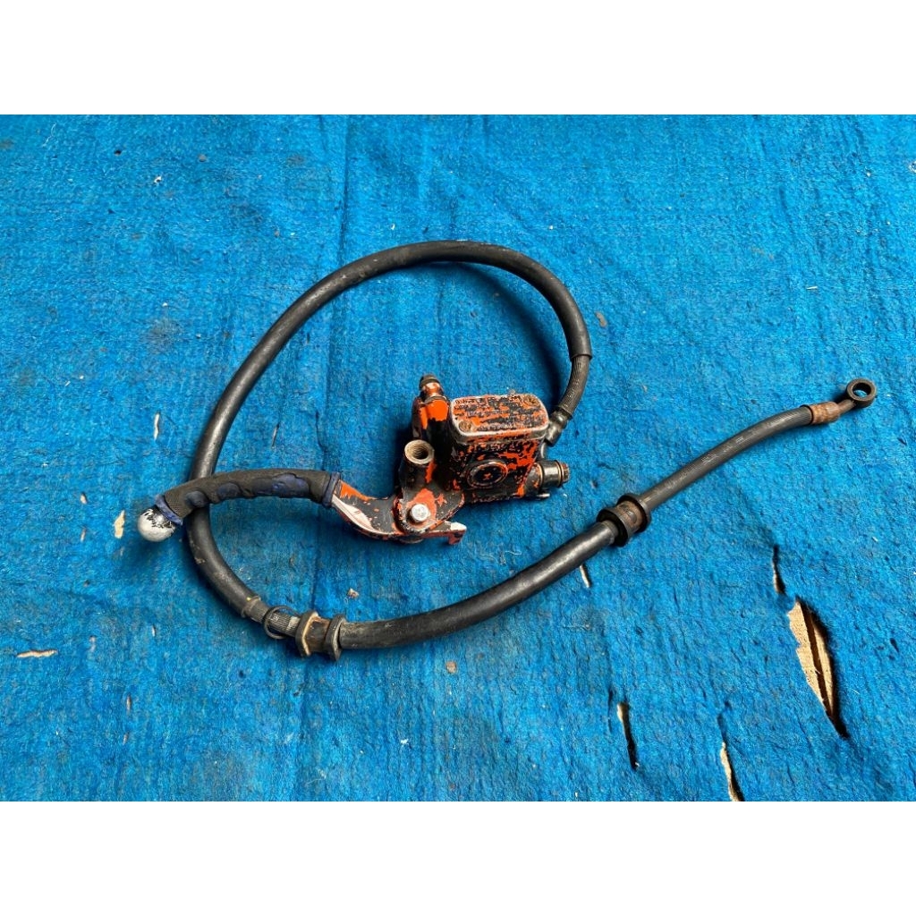 Master rem depan honda cs1 original