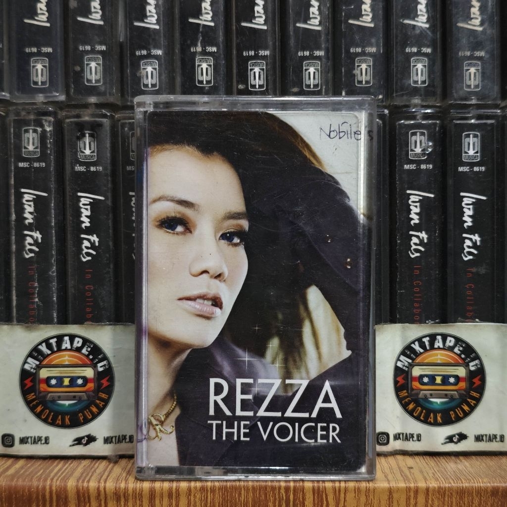 Kaset - Rezza - The Voicer - Reza Artamevia - Kaset Pita - Radio Tape - Radio - Pemutar Kaset - Retr