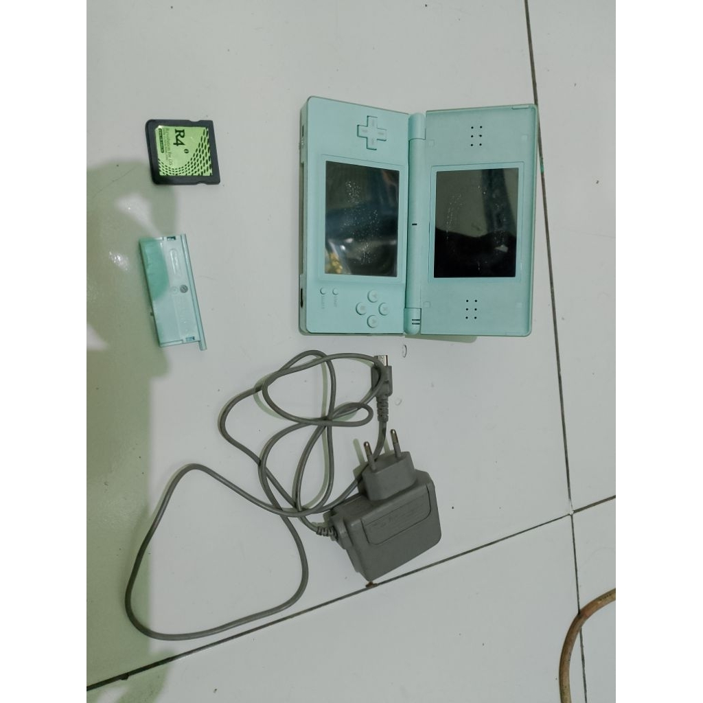 NDS lite second nyala minus sesuai difoto