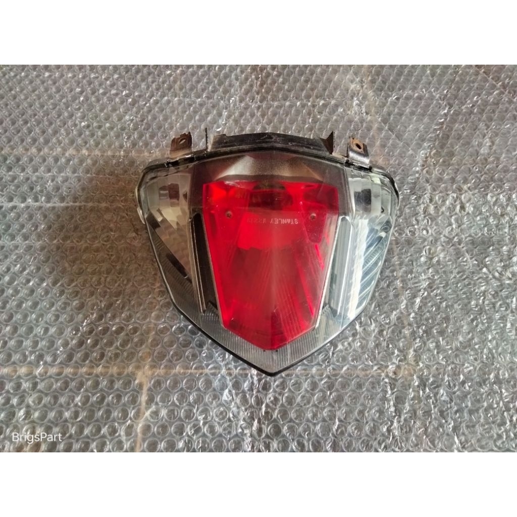 stoplamp reflektor lampu belakang yamaha mio m3 mio z mio s original