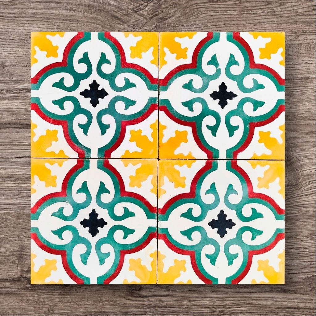 TEGEL WARNA AGUNG KLASIK MOTIF RANDOM