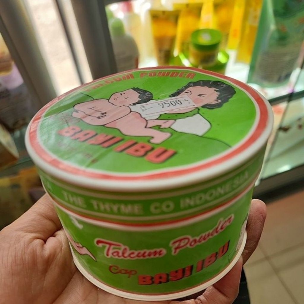 bedak bayi ibu