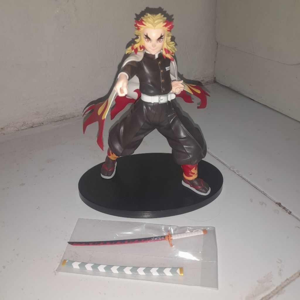 Action Figure PVC Demon Slayer Kimetsu no Yaiba Rengoku Kyojuro Sega SPM Loose/Figure Only Original