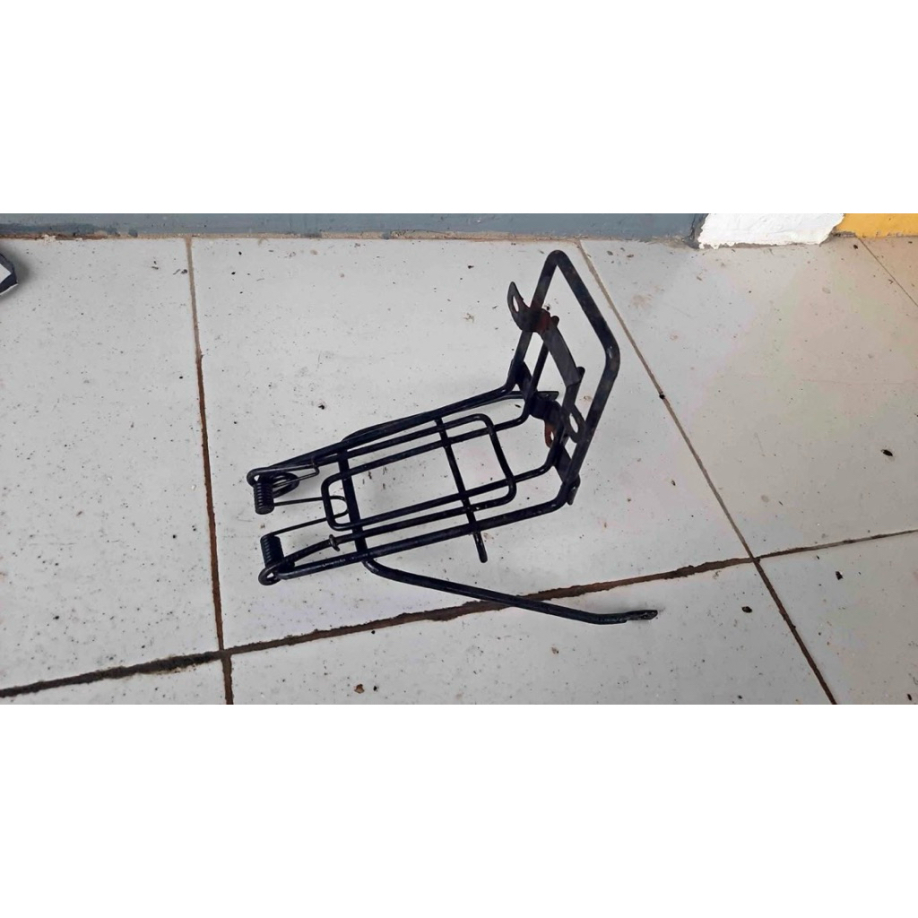 Bracket Rak depan astrea grand