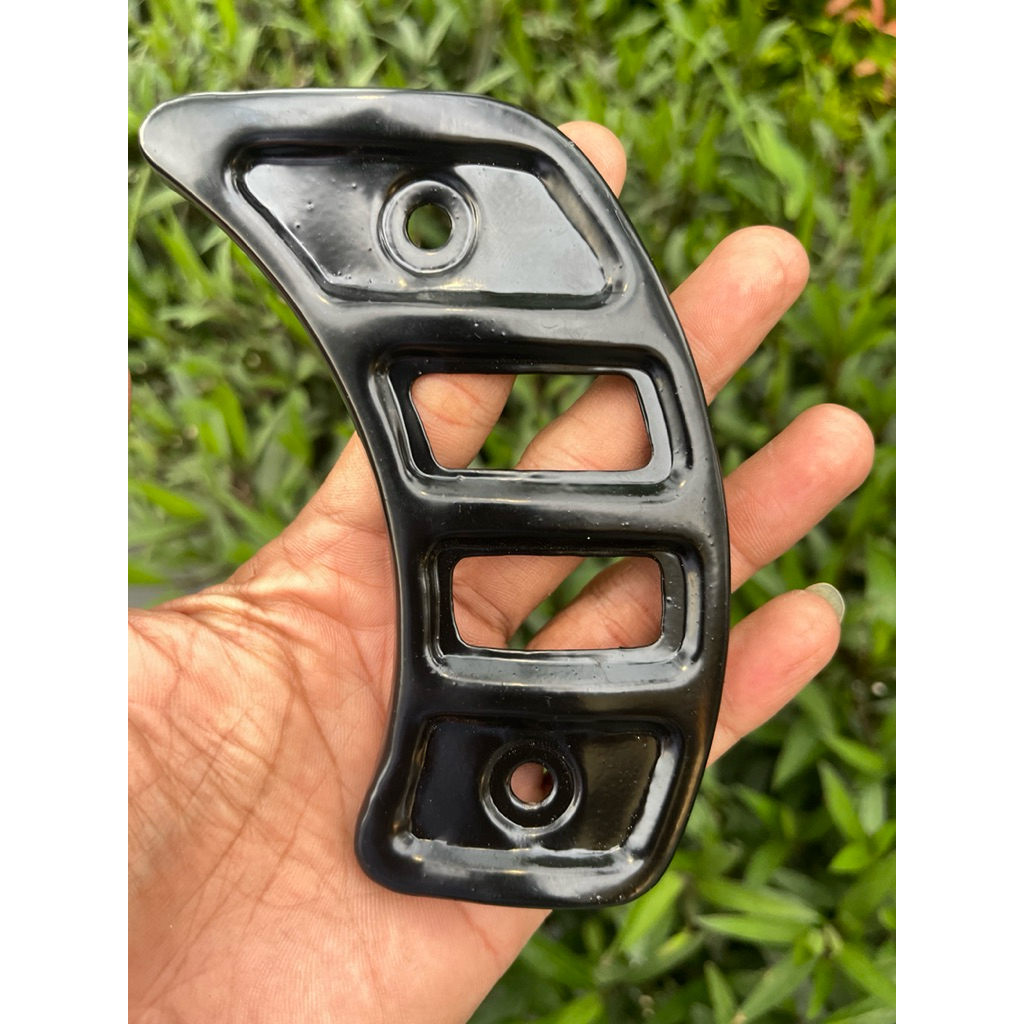 COVER KENALPOT TS 125 TAMENG KENALPOT SUZUKI TS125