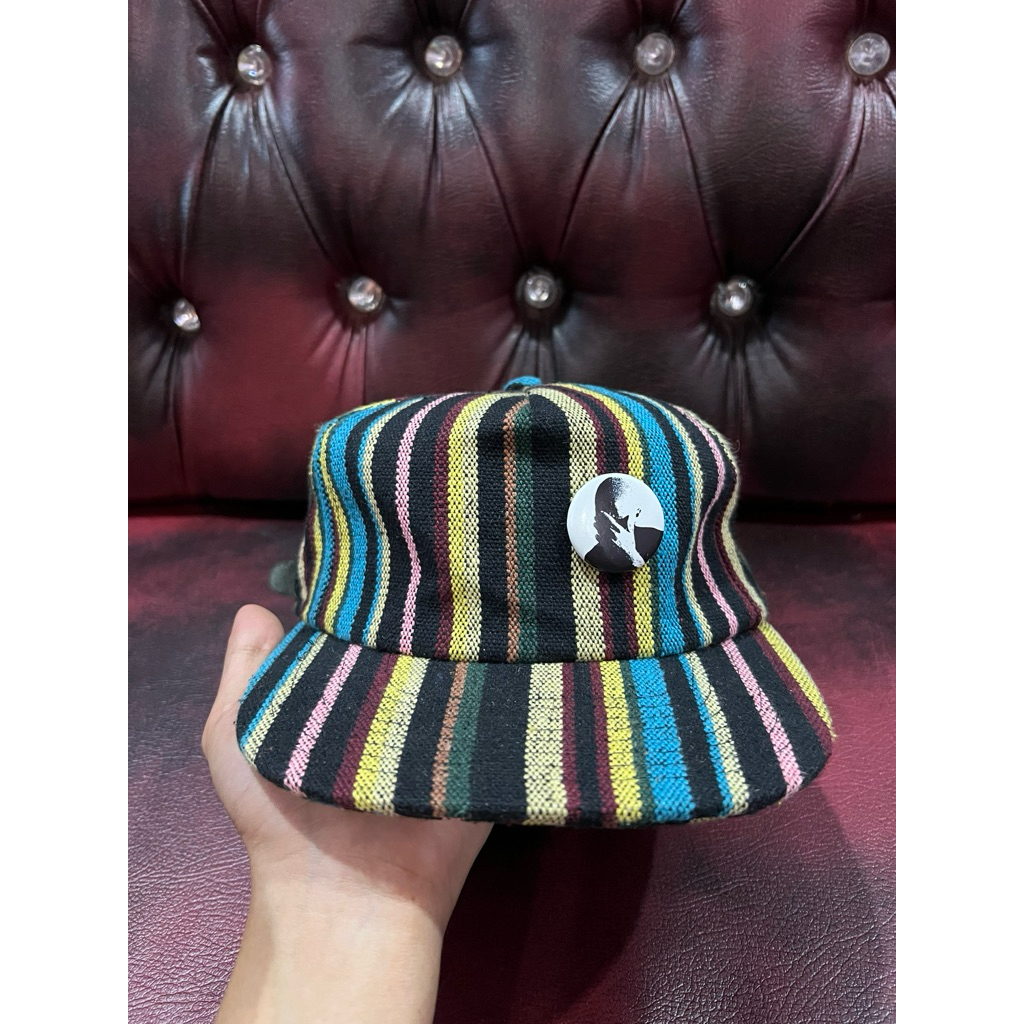 topi obey propaganda