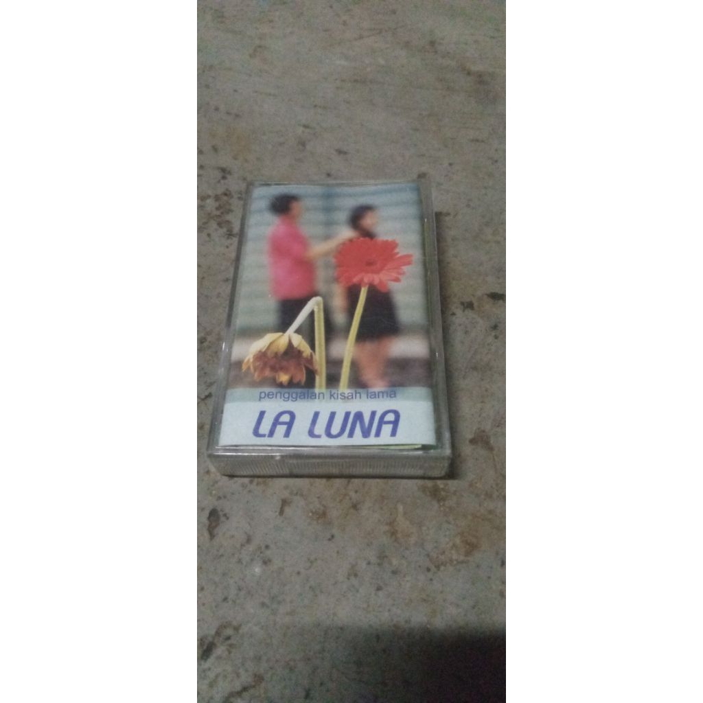 kaset pita La Luna album penggalan kisah lama