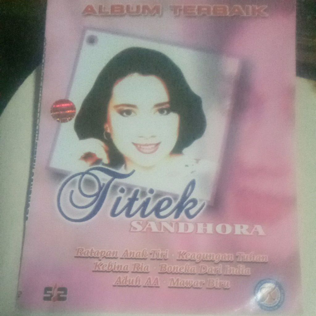 VCD TITIEK SANDHORA BK81