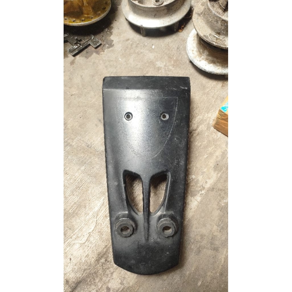 Dasi panel dada Yamaha Fizr Vega R Ori