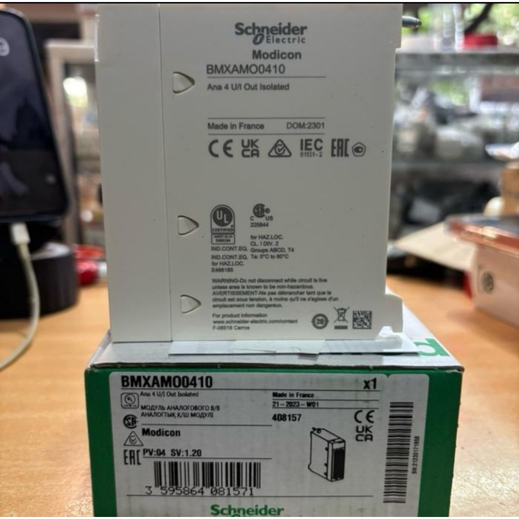 PLC SCHNEIDER BMXAMO0410 ORIGINAL