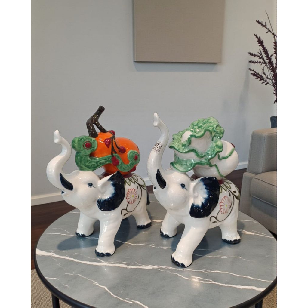 Pajangan keramik gajah biru putih import mewah dekorasi hiasan rumah