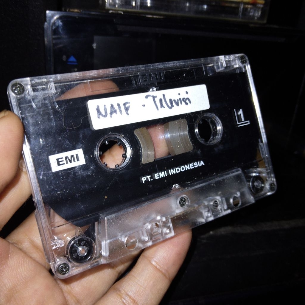 Kaset pita Naif Televisi no cover