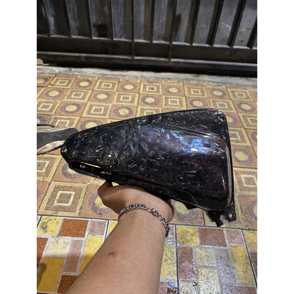 COVER TUTUP FILTER BEAT DELUXE & SCOOPY & GENIO CARBON FORGED POLOS