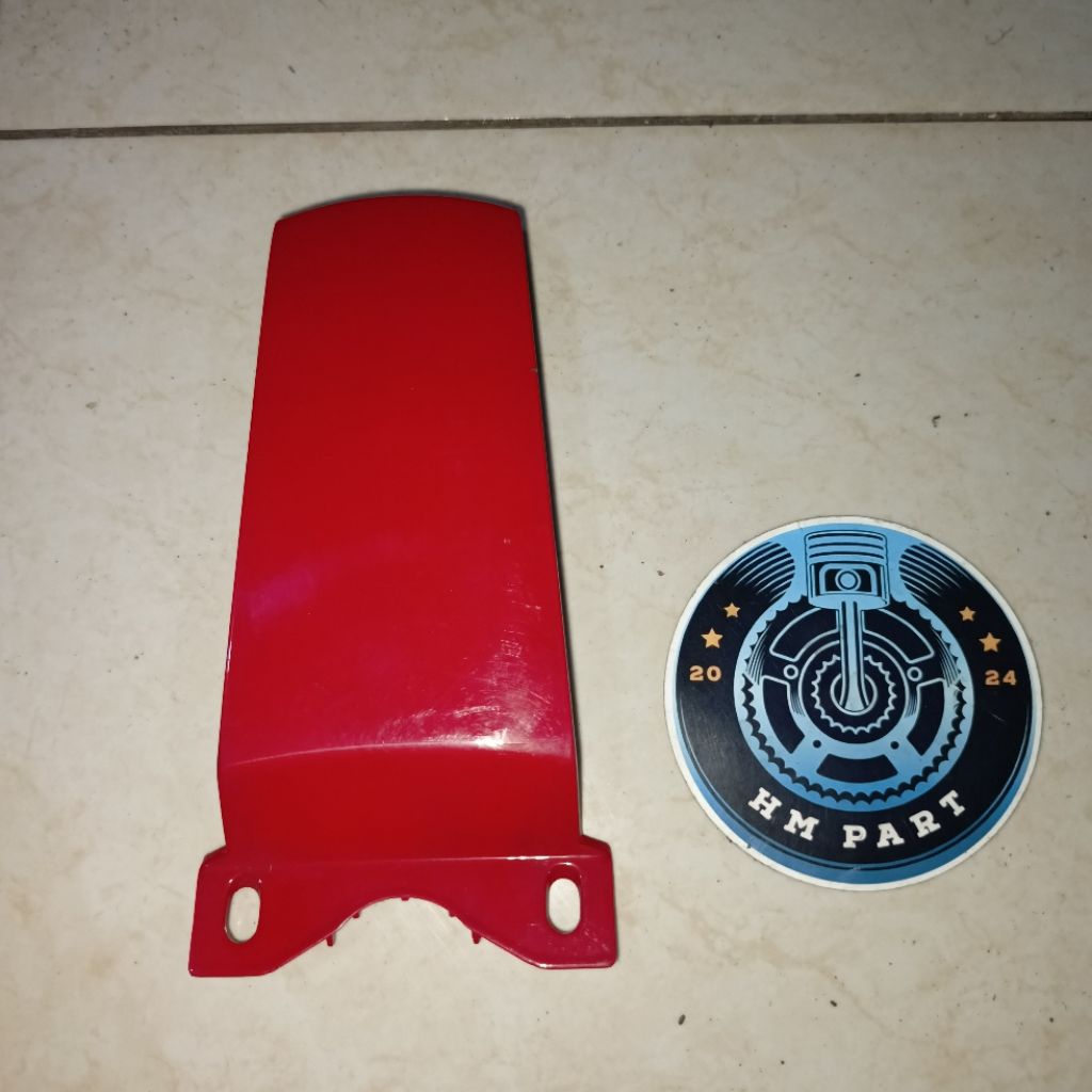 PET BODY SAMBUNGAN BODY BELAKANG JUPITER Z LAMA WARNA MERAH