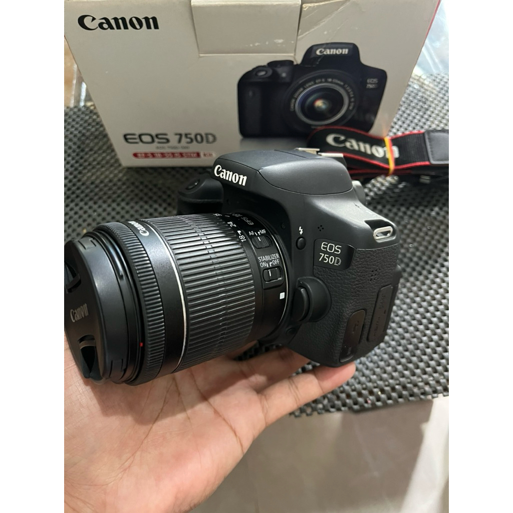 KAMERA DSLR CANON 750D MULUS MURAH