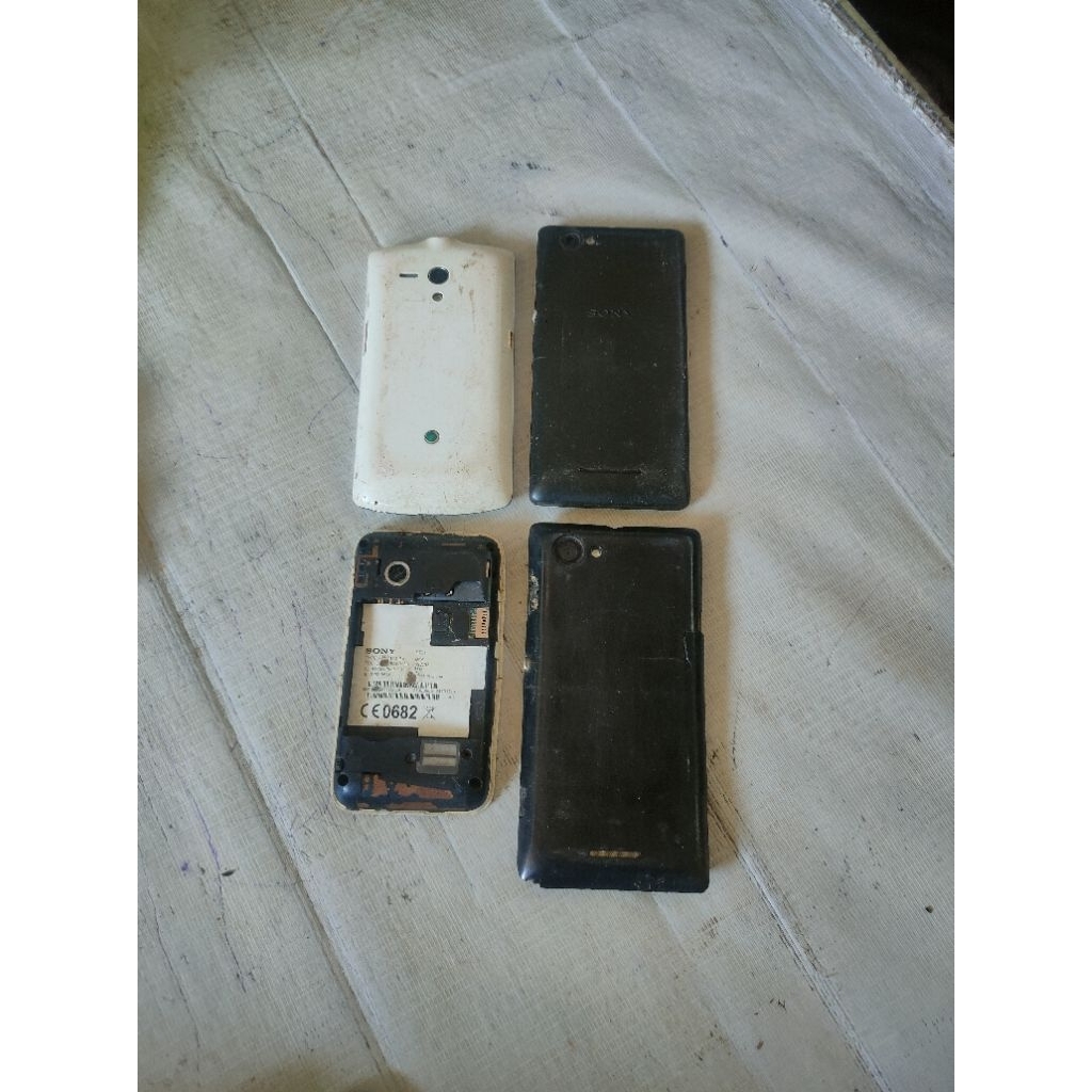 HP rusak Sony Xperia android jadul minus borongan 4 unit