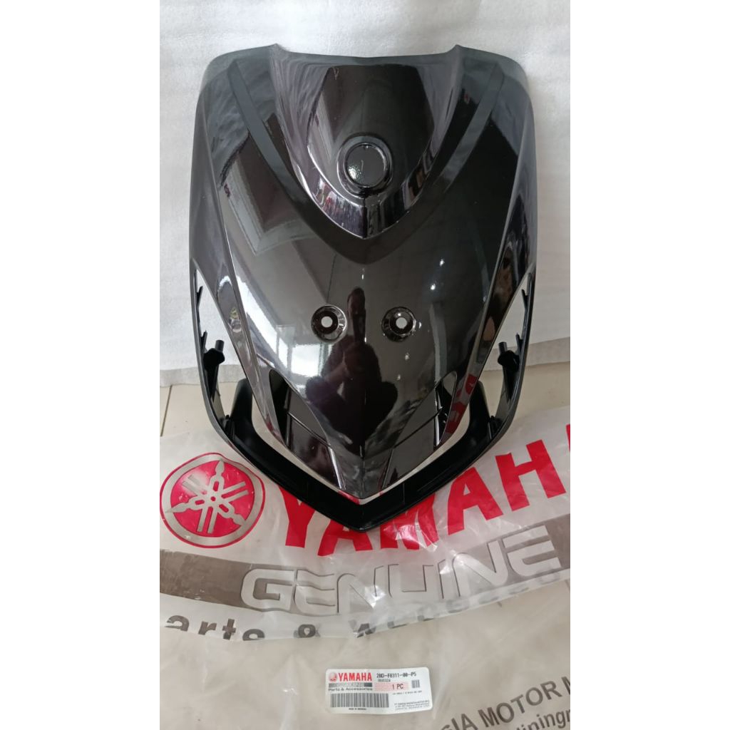 Leg shield 1 R Black M2 28D-F8311-00-P5