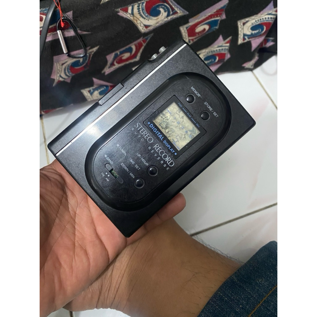 WALKMAN JADUL LAWASAN WALKMAN LANGKA