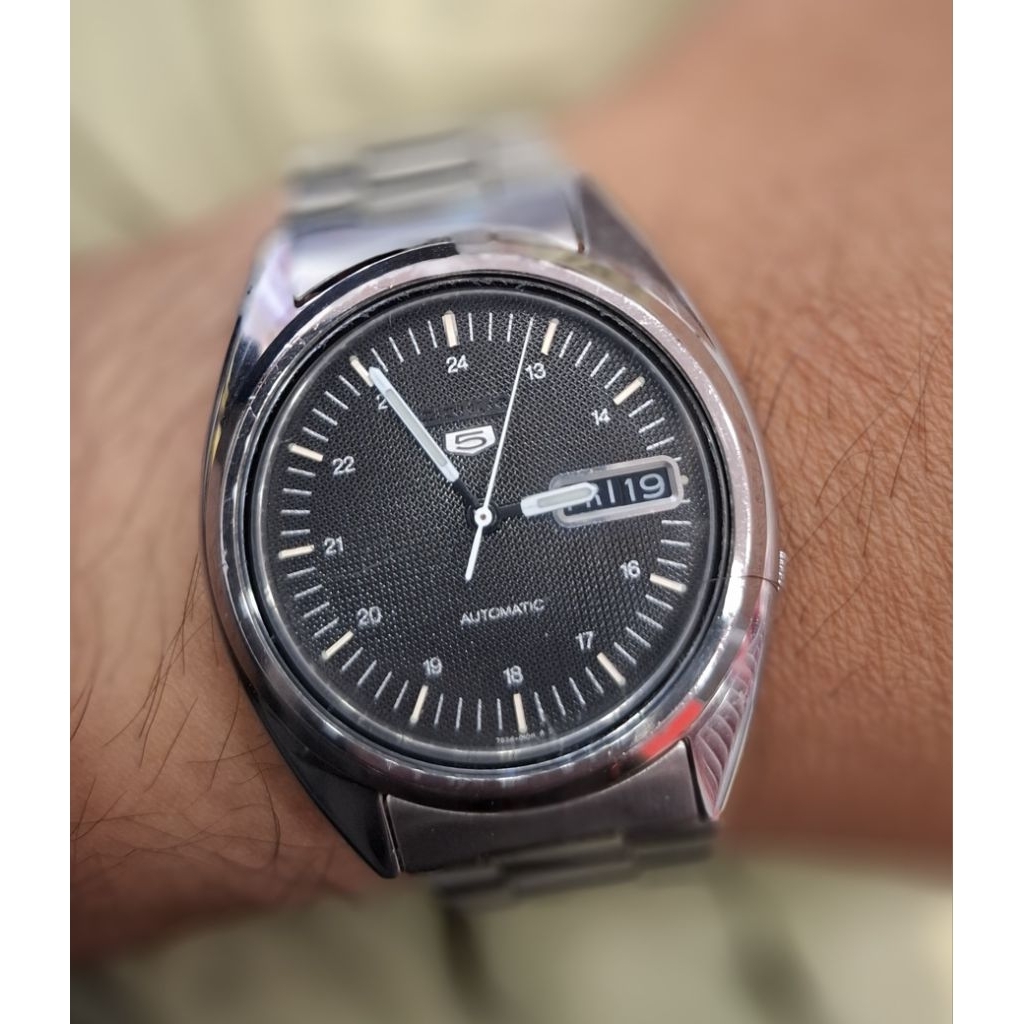 seiko 5 autometic snxf11