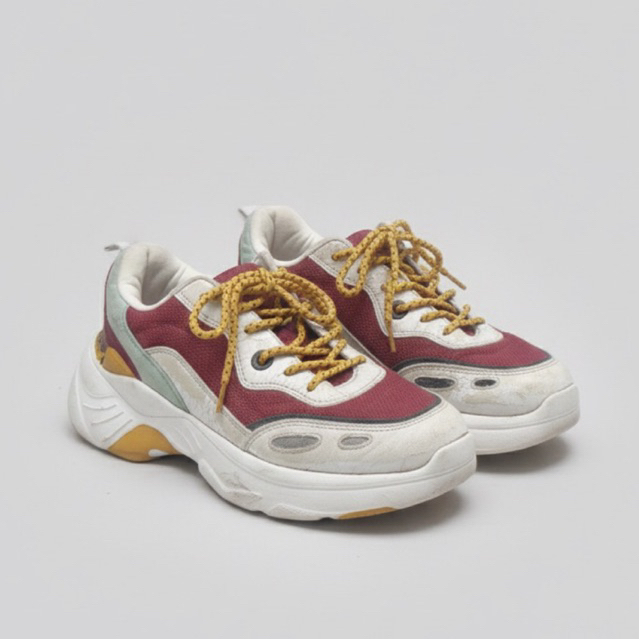 preloved sepatu pull & bear original size 38