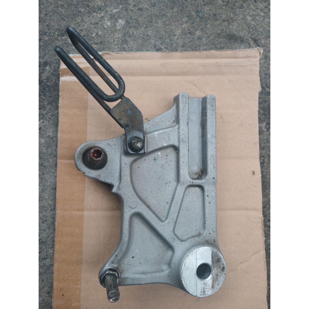 Kaliper Belakang Supra GTR Original