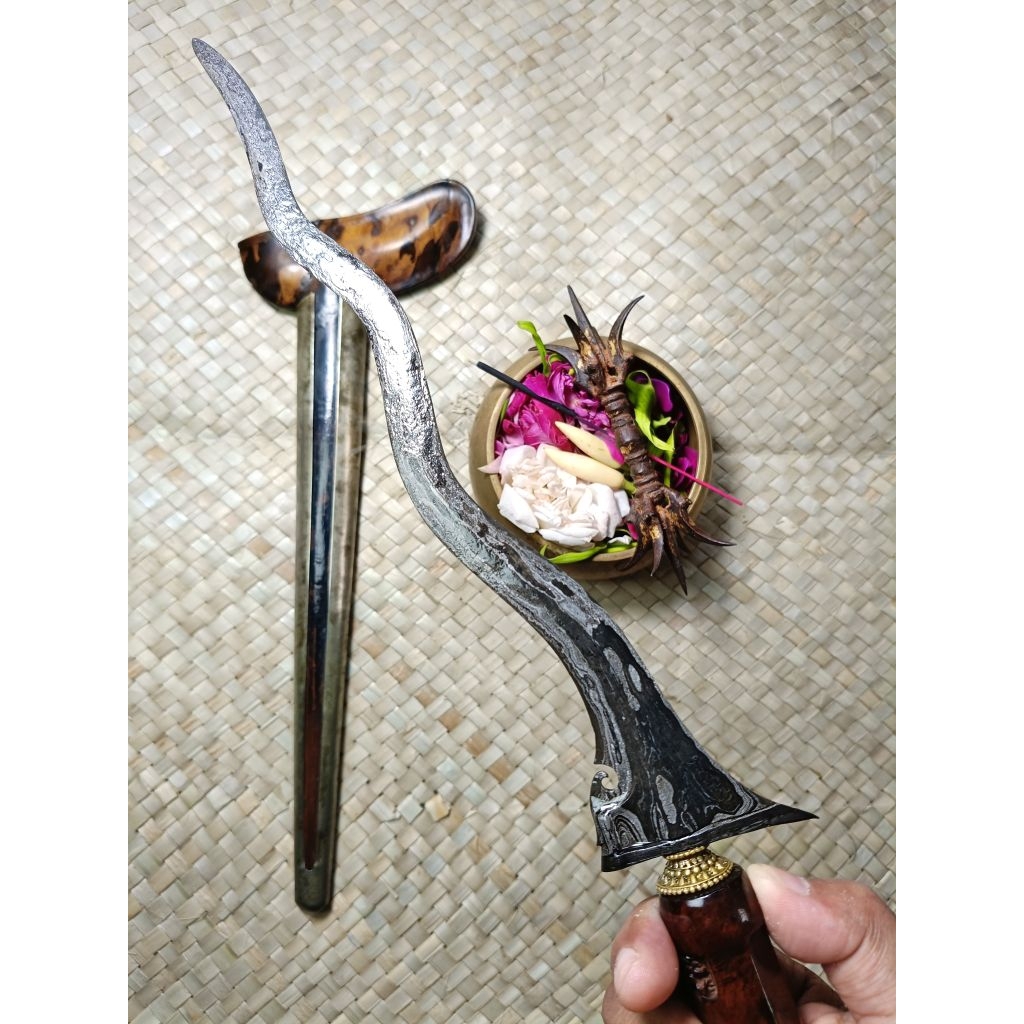 KERIS LALER MENGENG (KANCING GELUNG) LUK 5 PENGGING MATARAM ELSUBHA