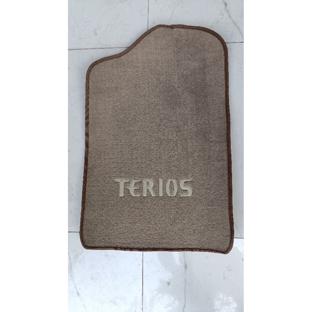 karpet Daihatsu Terios lama