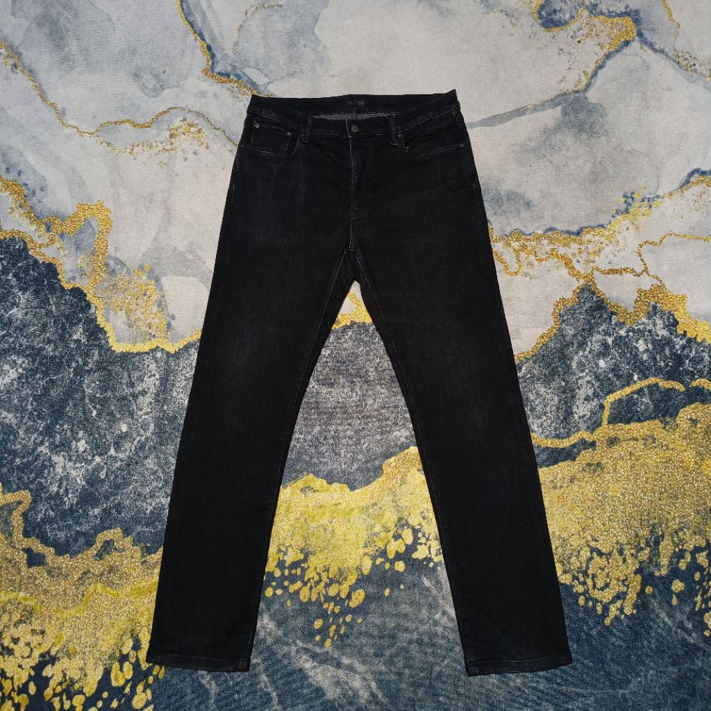 Celana Jeans Uniqlo Heattech Slim Tapered