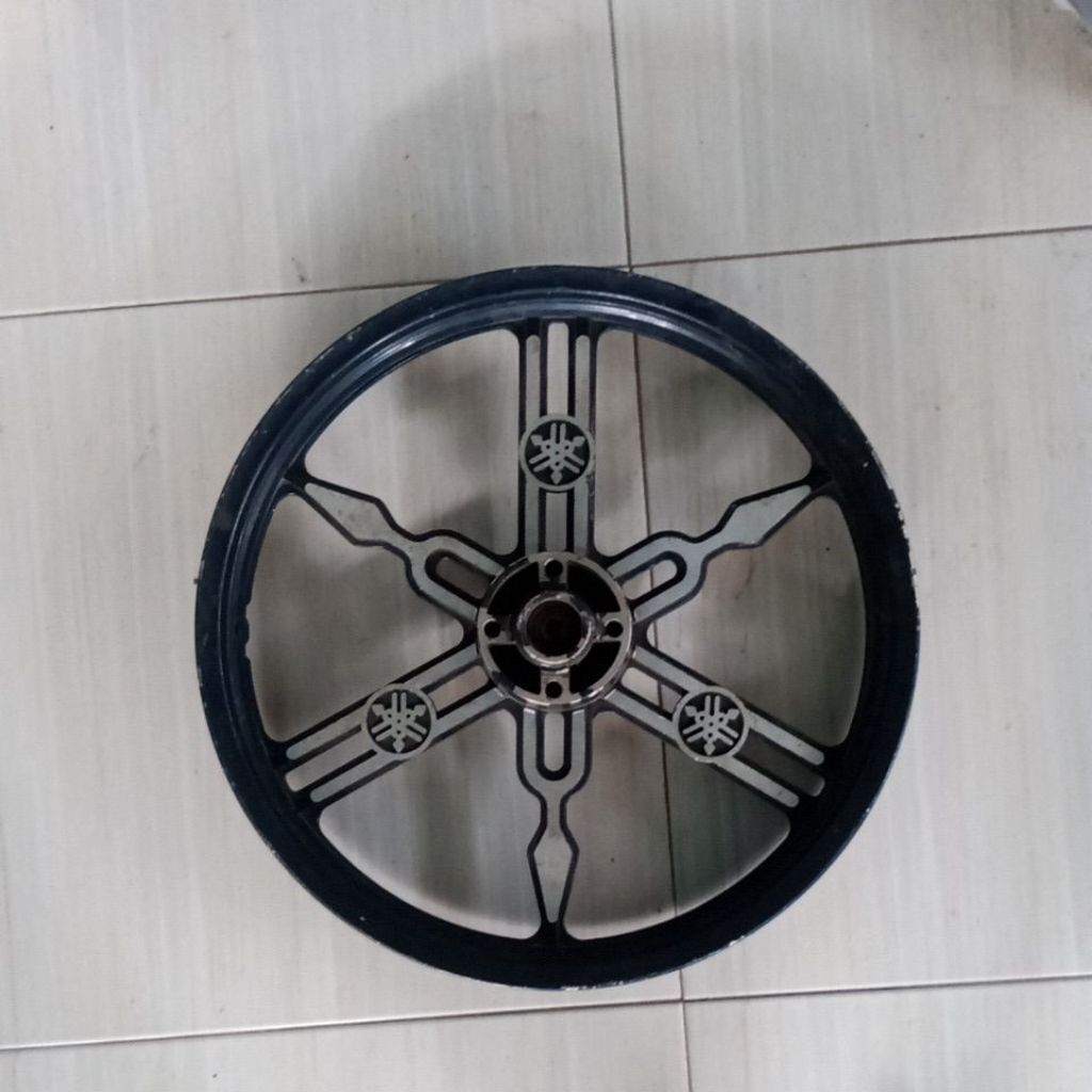 pelek velg depan keluarga Yamaha Jupiter z Vega new Vega ZR Jupiter MX old ring 17-160 second copota