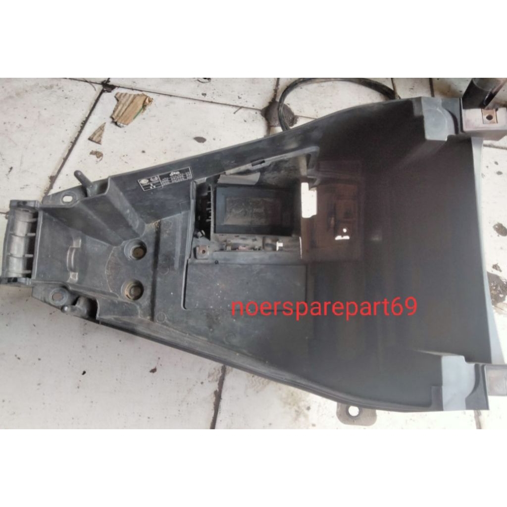 BOX BAGASI BOX HELM YAMAHA FINO 125 COPOTAN ORIGINAL