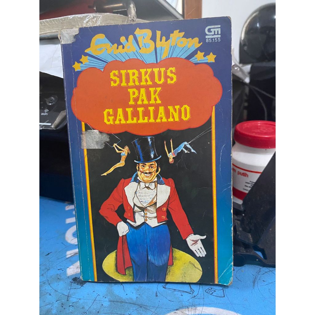 Novel Sirkus Pak Galliano - enid blyton