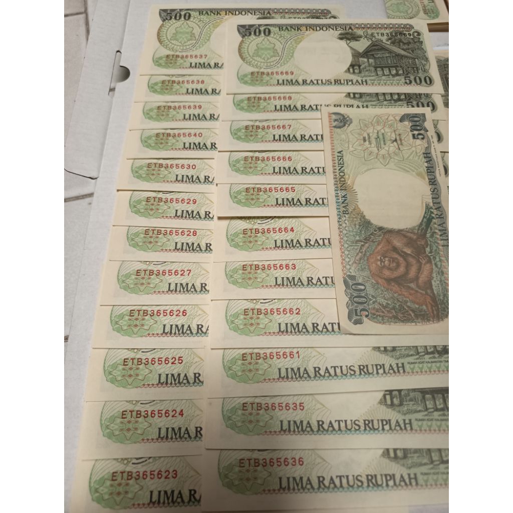 Uang kuno 500 rupiah monyet no seri 6-9lembar bisa untuk mahar