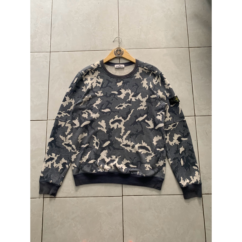 crewneck stone island camo