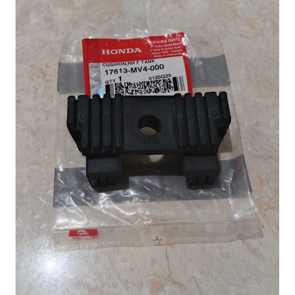 Karet Ganjal tangki Honda Tiger 2000 original AHM  17613MV4000