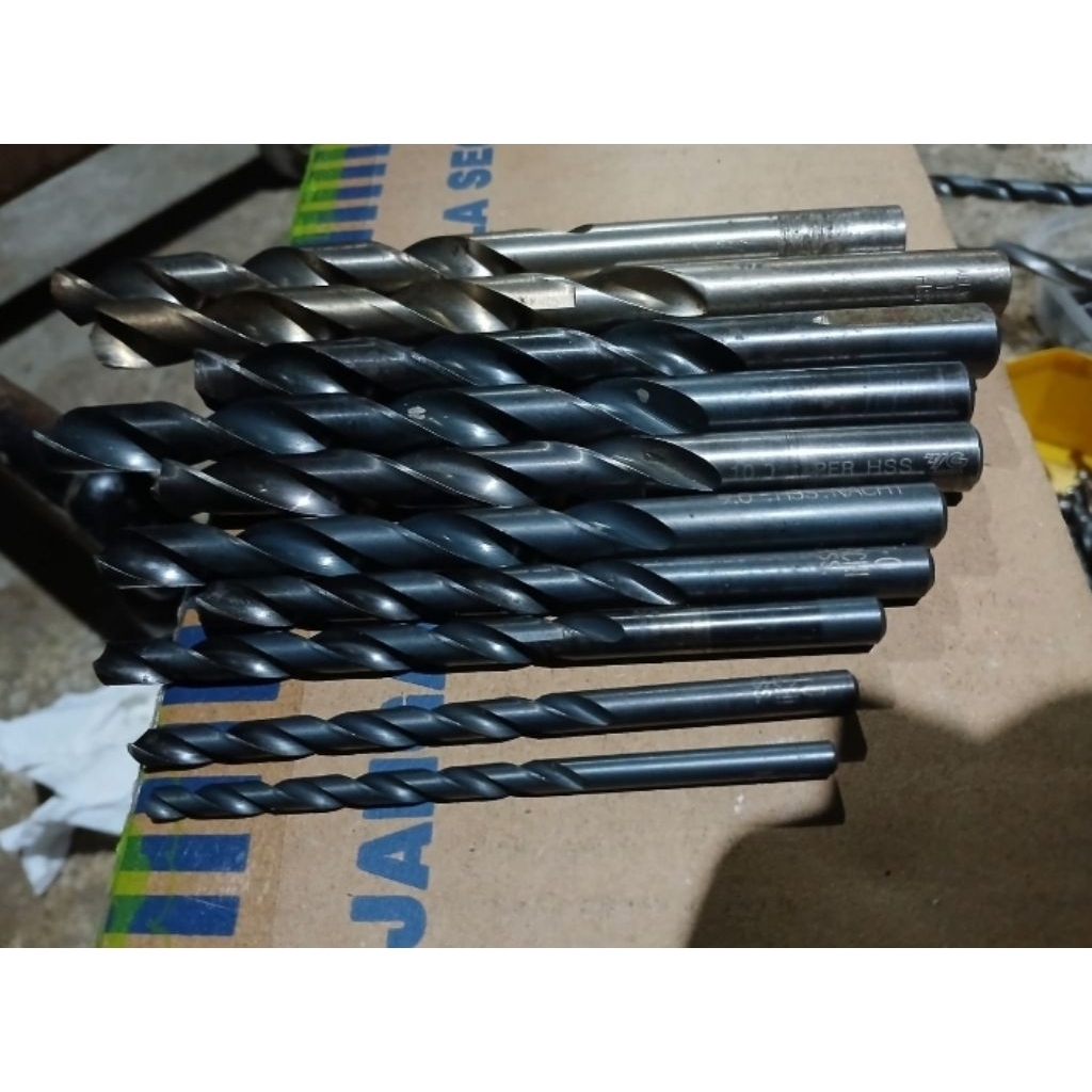 mata bor, mata bor, mata bor