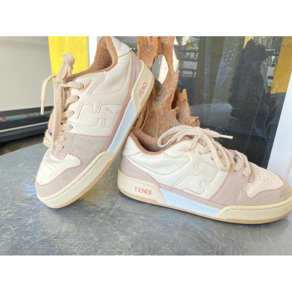Sepatu Fendi Second Size 38