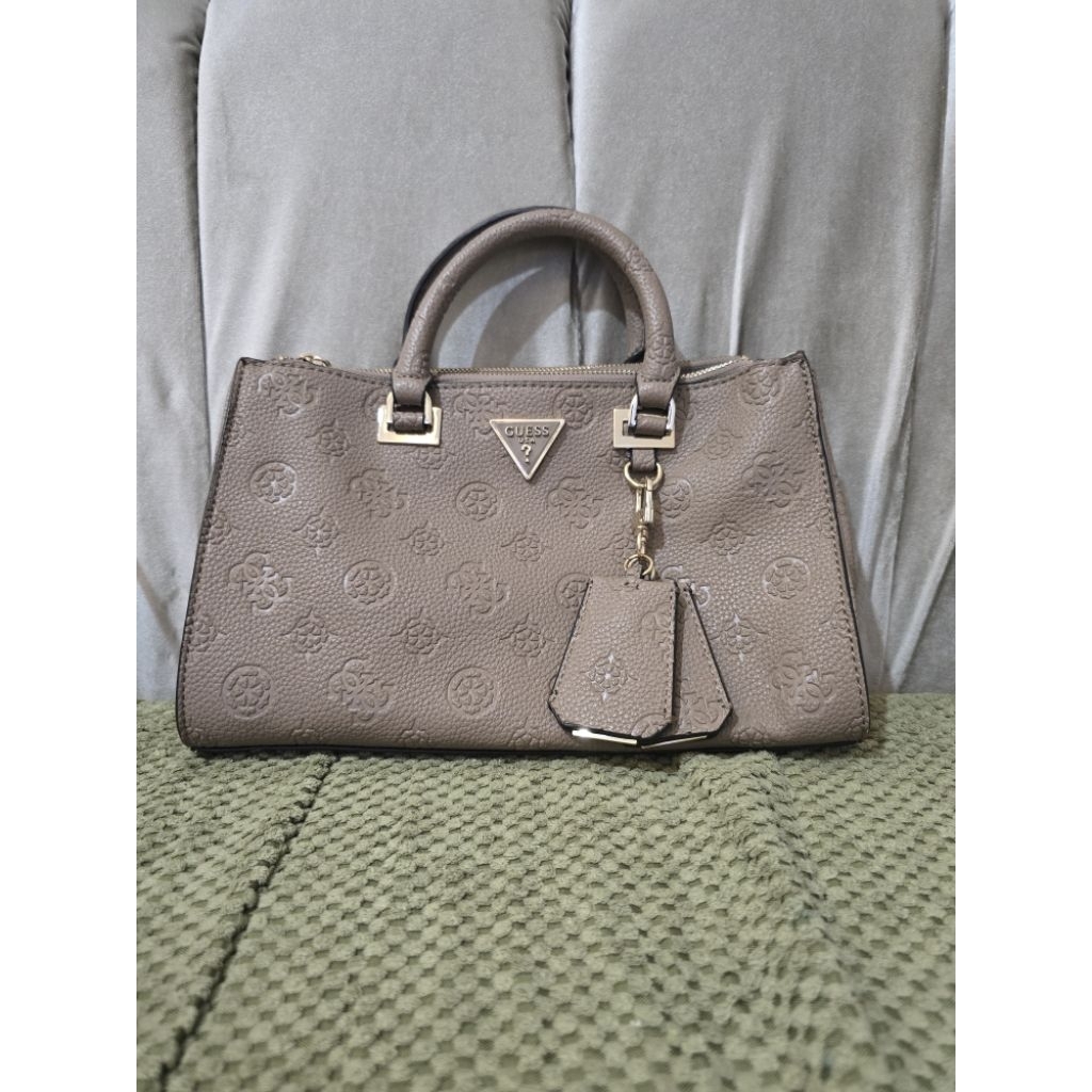 Tas Wanita Guess Coklat Susu