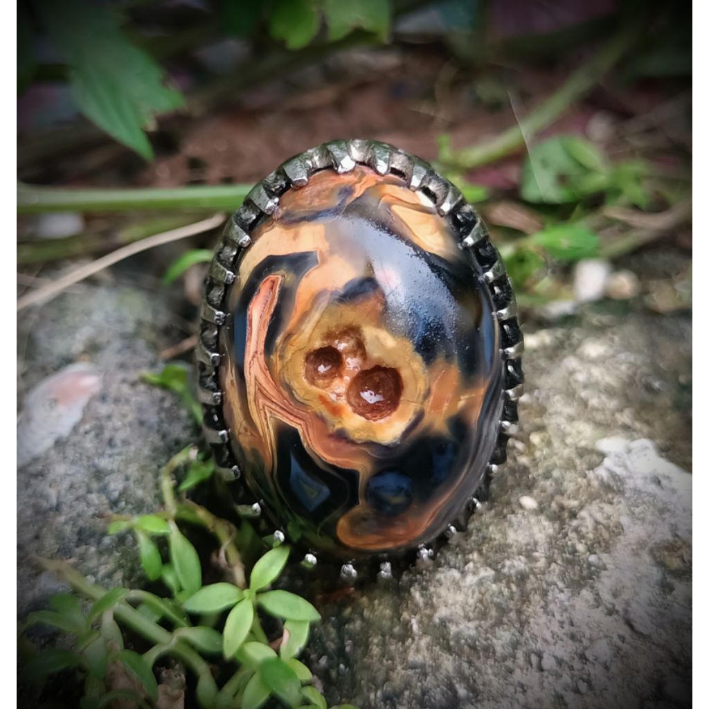 batu brojoguno sakral